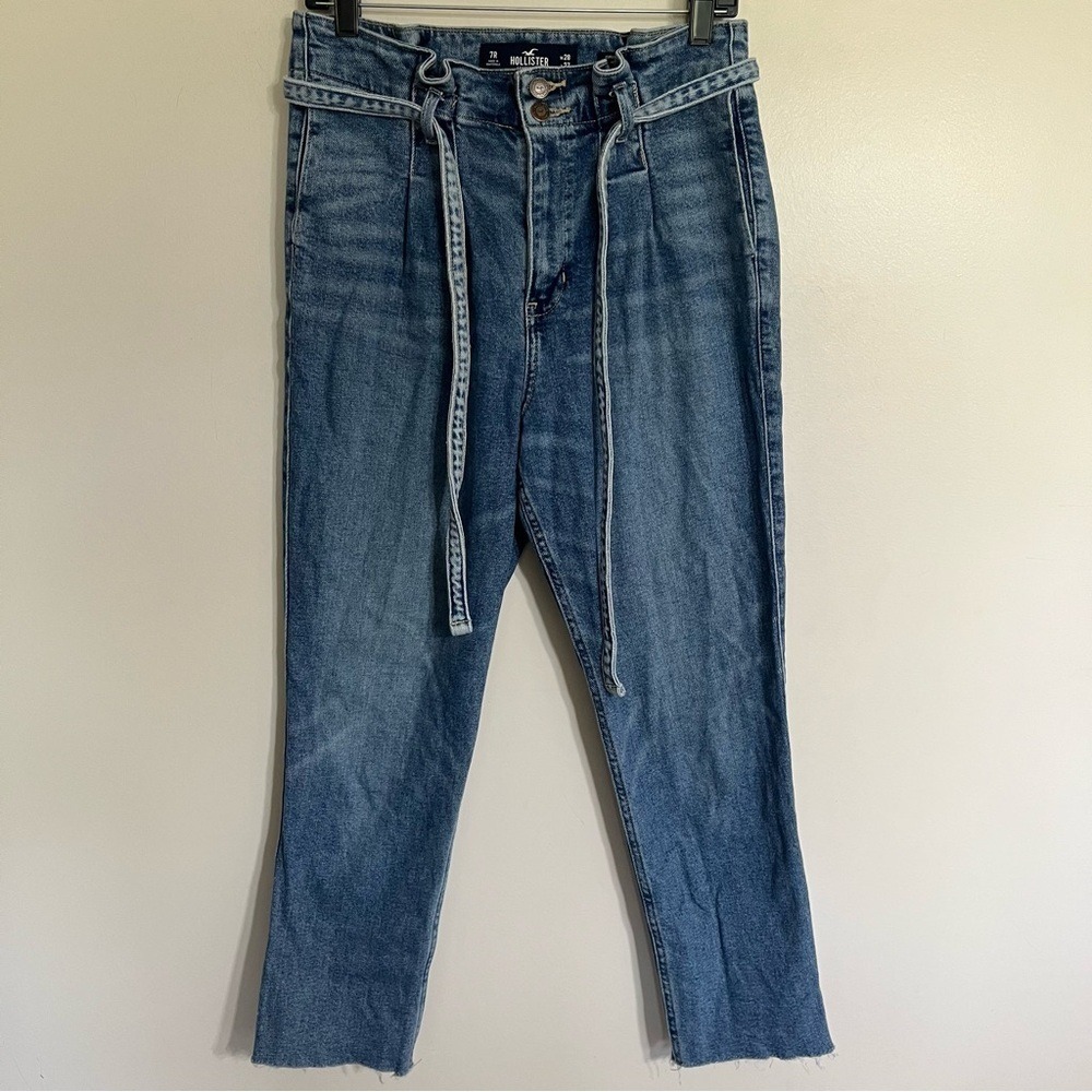 Hollister Curvy High Rise Mom Jeans 7R W28 L27 Blue Paperbag Waist Tie Denim
